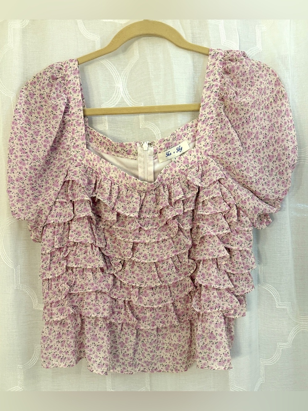 She + Sky Floral Ruffle Puff Sleeve Crop Top Size L
